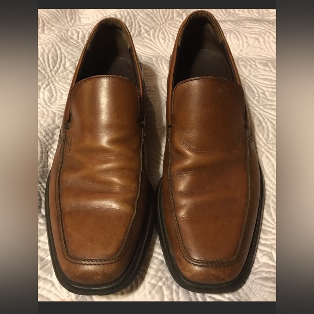 Salvador Ferragamo men’s brown leather loafer